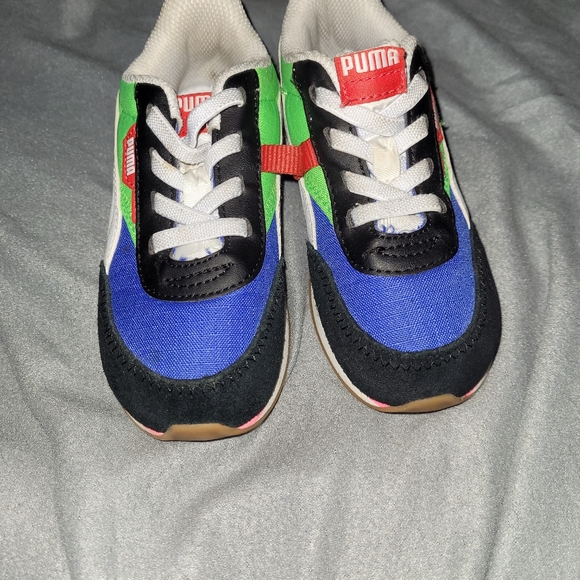 Kids pumas - Picture 2 of 4